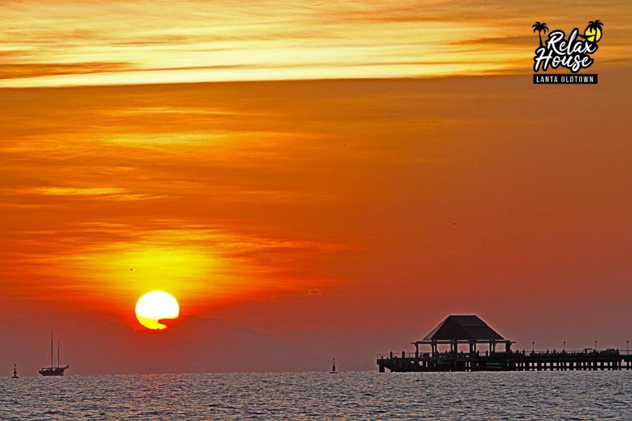 Hotel Relax House Lanta Old Town Ko Lanta Exterior foto
